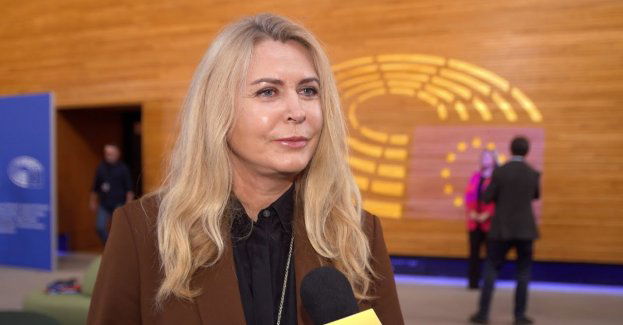 Kobiety w ciąży i młode matki wciąż dyskryminowane na rynku pracy. Trudniej im awansować i otrzymują niższe wynagrodzenia