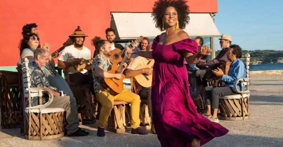 zdjęcie: Marcin Kydryński prezentuje Siesta w drodze: Flor De Toloache / kupbilecik24.pl / Marcin Kydryński prezentuje Siesta w drodze: Flor De Toloache