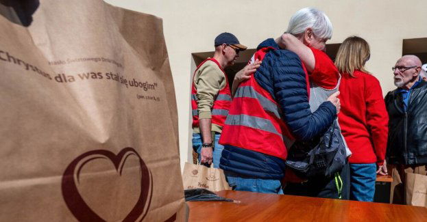 Lublin: 600 paczek wielkanocnych dla potrzebujących od Caritas