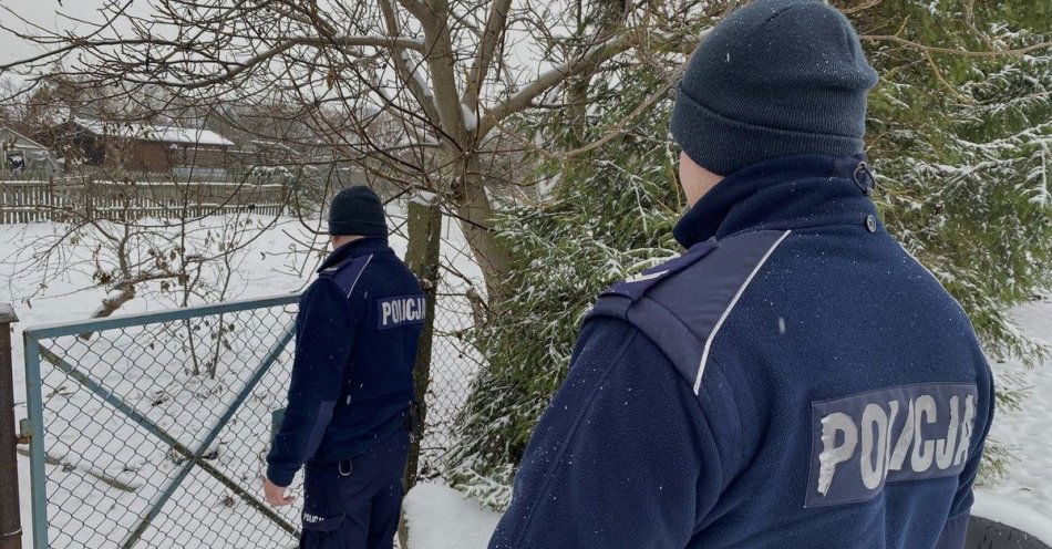 zdjęcie: Policjanci monitorują miejsca, gdzie mogą przebywać osoby potrzebujące pomocy / fot. KPP Kolno