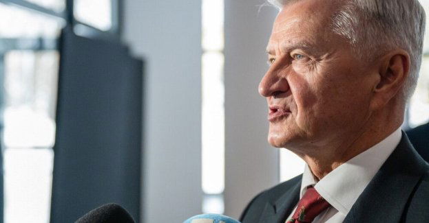 Wziątek: podejrzany o szpiegostwo wykonywał czynności administracyjne; być może "otarł się" o tajne dane