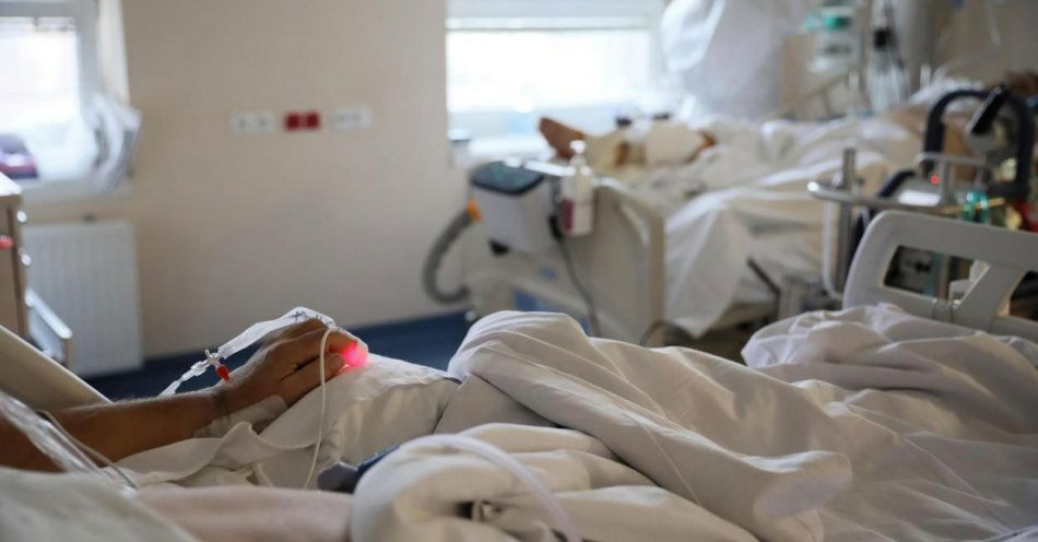 zdjęcie: 88 zakażeń koronawirusem, zmarło pięć osób z COVID-19 / fot. PAP