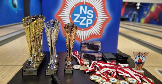 Policjanci ze Świecia najlepsi w I Policyjnym Turnieju Bowlingowym