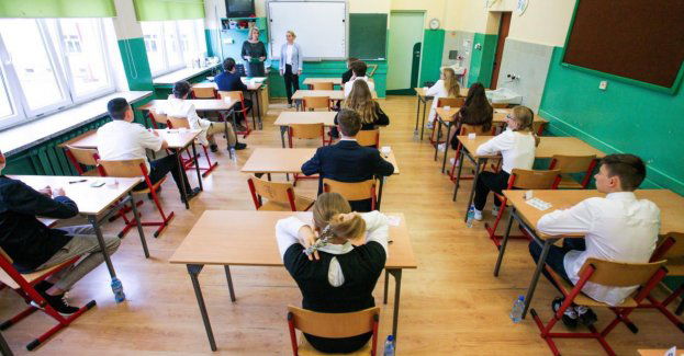 Egzaminem z języka polskiego rozpoczął się trzydniowy egzamin ósmoklasisty