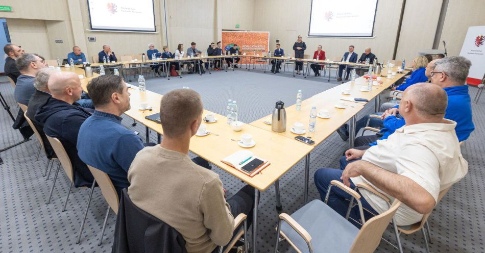 zdjęcie: Miliony dla klubów sportowych w regionie / fot. Mikołaj Kuras dla UMWKP