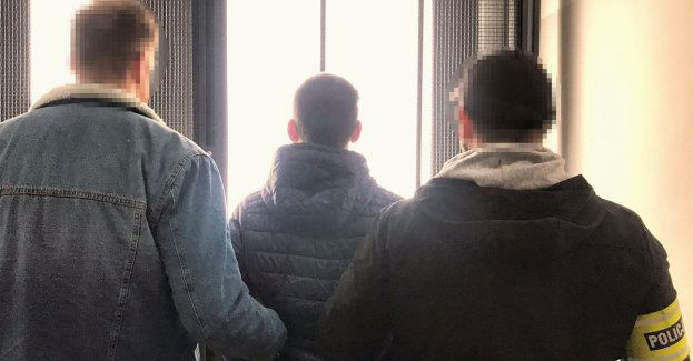 Zatrzymani 19 i 20-latek odpowiedzą za rozbój