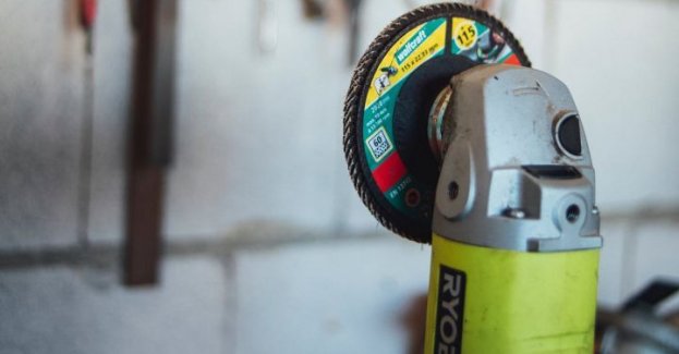 Przebywając na zwolnienie lekarskim okradł pracodawcę