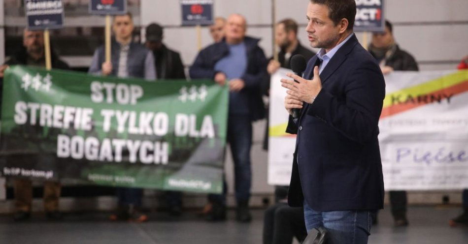 zdjęcie: Od 1 lipca zacznie obowiązywać Strefa Czystego Transportu, złożono 1,5 tys. wniosków o wyłączenie / fot. PAP