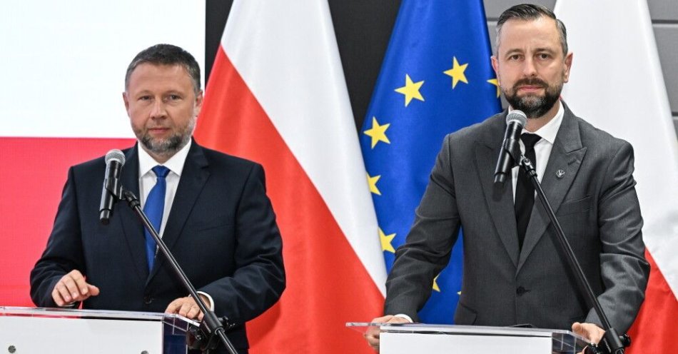zdjęcie: Szefowie MON i MSWiA przedstawili „Poradnik bezpieczeństwa” - jest dostępny na stronach GOV / fot. PAP