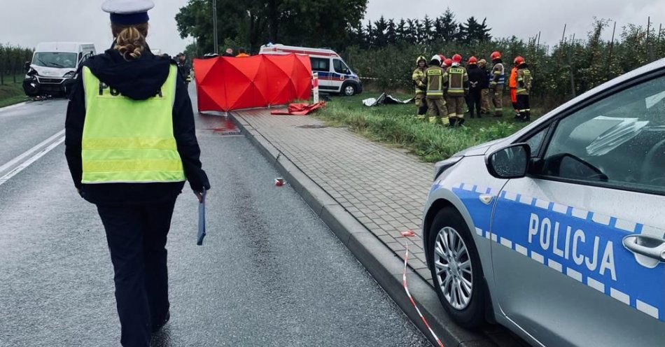 zdjęcie: Zderzenia fiata ducato i bmw. Trzy osoby nie żyją / fot. KPP w Rawie Mazowieckiej