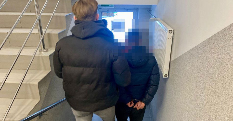 zdjęcie: Młody mąż brutalnie znęcał się nad żoną. Trafił do aresztu / fot. KPP Zambrów