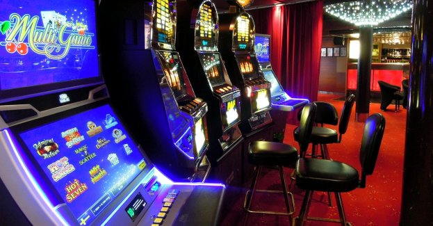 Zatrzymani sprawcy włamań do automatów do gier