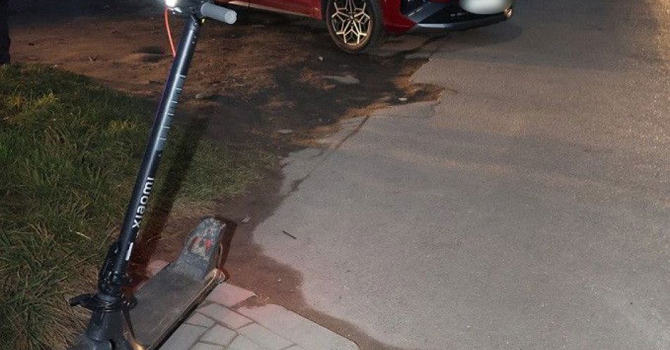 zdjęcie: Dwudziestolatka ranna po zderzeniu z hyundaiem w Rokitnicy / fot. KPP w Pruszczu Gdańskim