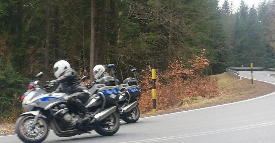 zdjęcie: Rozpoczyna się sezon motocyklowy. Zadbaj o motocykl i swoje bezpieczeństwo! / fot. KMP w Jeleniej Górze