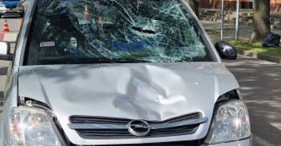 zdjęcie: 16-latek potrącony na przejściu dla pieszych- uważajmy na drodze / fot. KPP w Zwoleniu