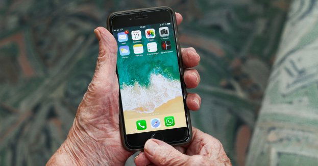 83-latka oszukana metodą na wypadek straciła 150 tys. zł