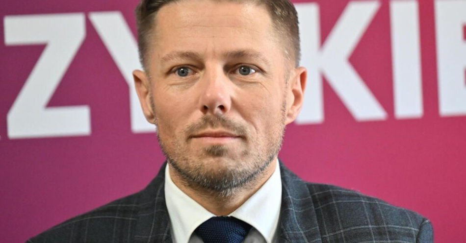 zdjęcie: Lider kieleckiej Nowej Lewicy i grupa działaczy odchodzą z partii / fot. PAP