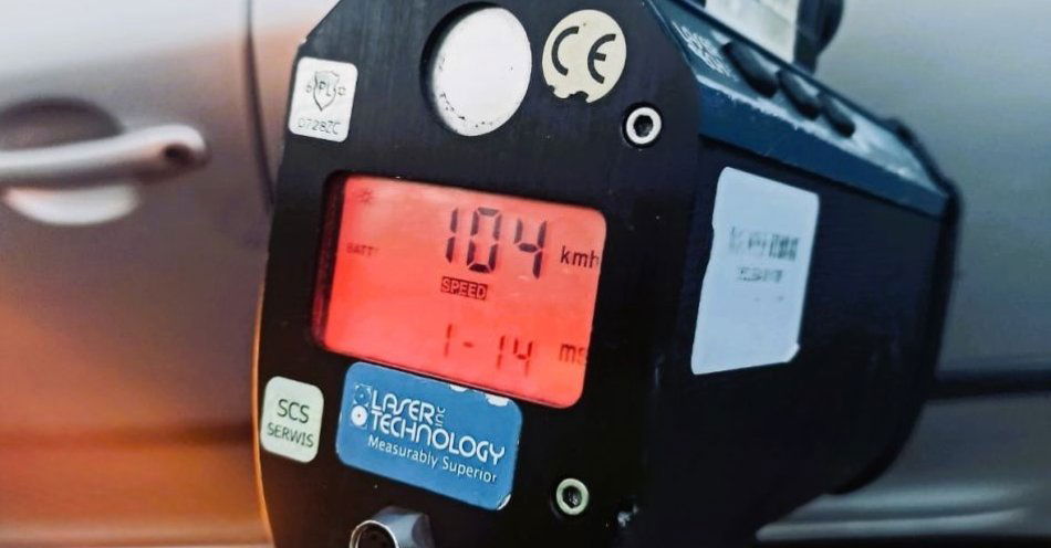 zdjęcie: 64 latek stracił prawo jazdy za 104 km/h w Sęczkowie / fot. KPP w Sławnie