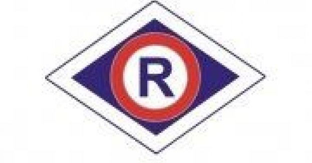 Policjanci zatrzymali 27- latka, który kierował samochodem pod wpływem narkotyków, miał sądowy zakaz prowadzenia pojazdów