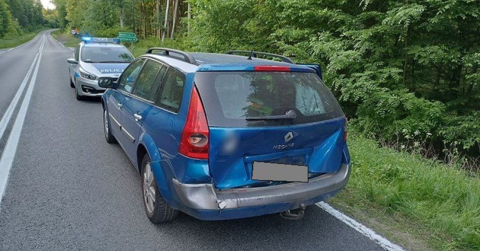 zdjęcie: Niebezpieczne zderzenie dwóch samochodów osobowych na drodze krajowej numer 15 / fot. KPP w Miliczu