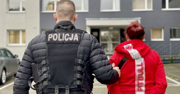 27-letnia sprzedawczyni zatrzymana za oszustwa w sklepie spożywczym.
