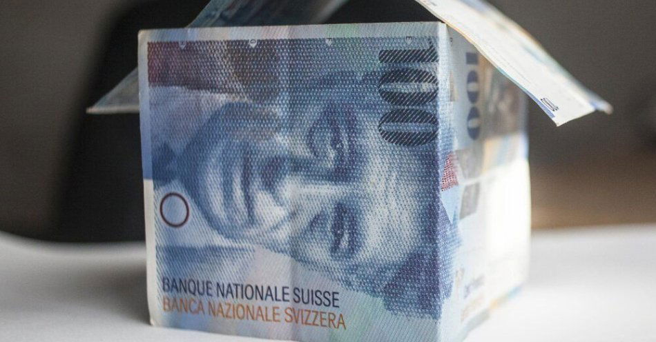 zdjęcie: Restrukturyzacja banku nie wyklucza zawieszenia spłaty rat kredytu / fot. PAP