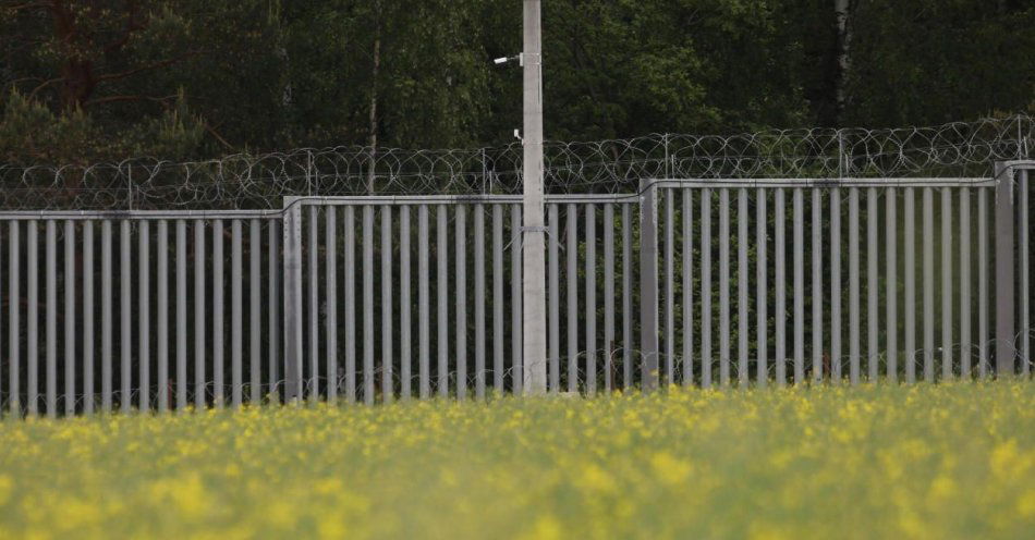 zdjęcie: Zgłosiliśmy potrzebę budowy 19 wież obserwacyjnych na granicy z Rosją / fot. PAP