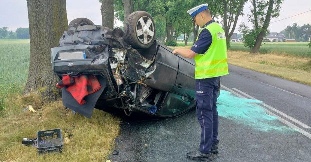 Ford dachował w Kościelnej Wsi (pow. radziejowski)