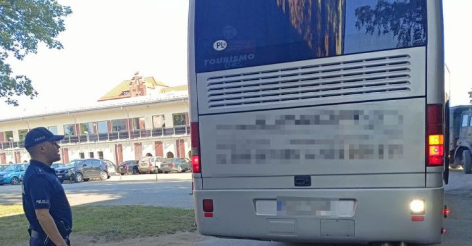 zdjęcie: Gołdap - jak zgłosić autokar do kontroli / fot. KPP w Gołdapi
