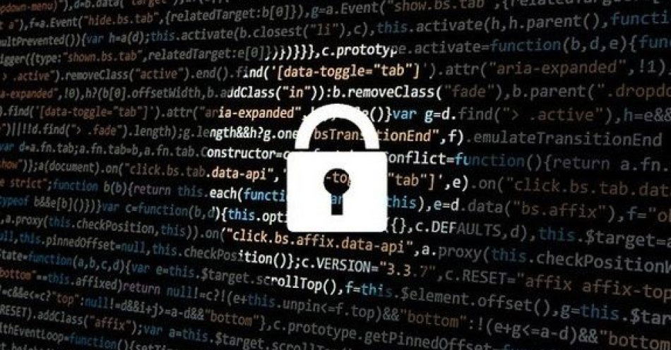 zdjęcie: Sprzedaż w sieci skończyła się stratą 9 tysięcy złotych / fot. KPP w Świdnicy