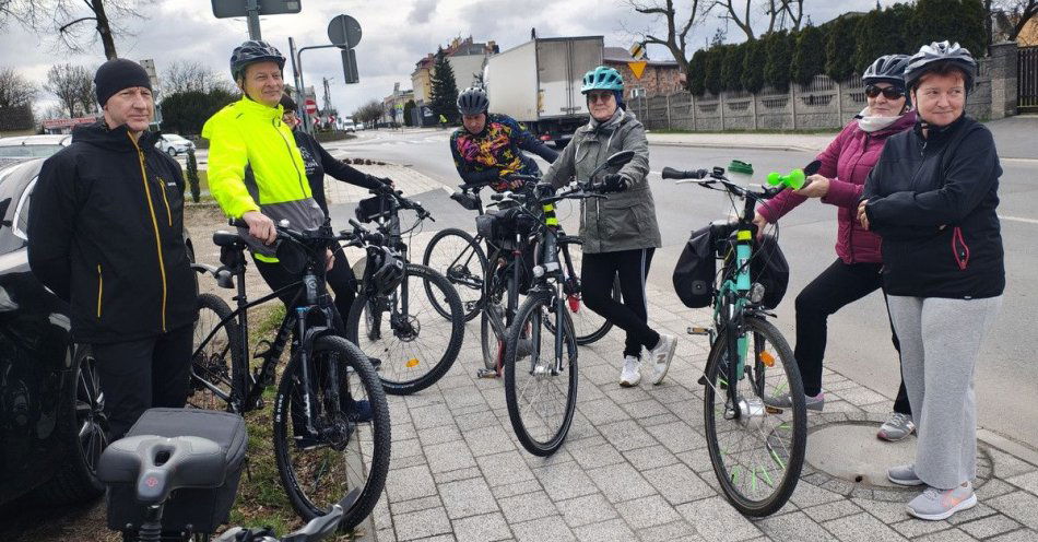 zdjęcie: Odblaskowy Punkt Rowerowy uruchomiony w Pajęcznie / fot. KPP w Pajęcznie