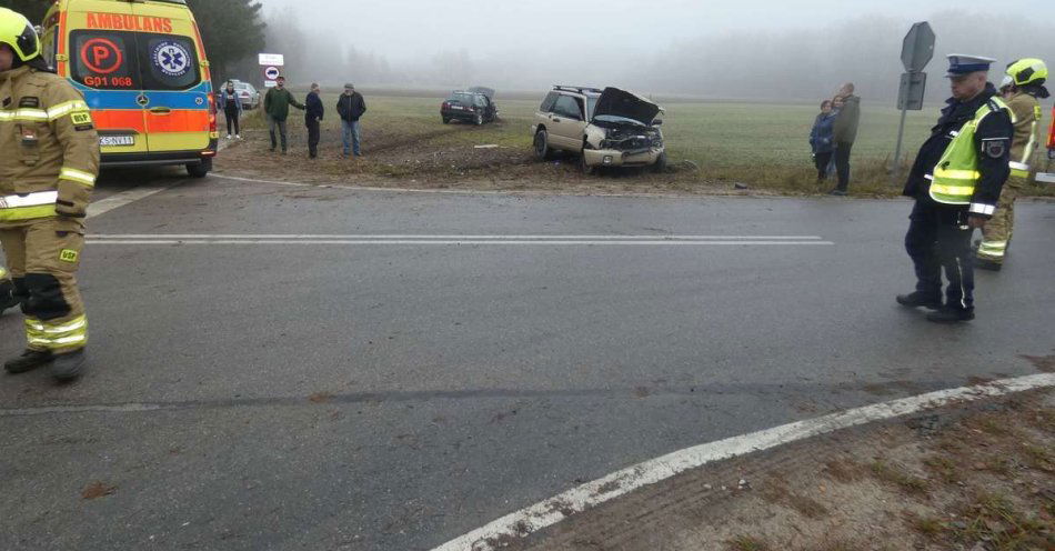 zdjęcie: Dwa wypadki w powiecie kościerskim trzy osoby w szpitalu / fot. KPP w Kościerzynie