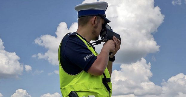 Jechał 107 kilometrów na godzinę - staracił prawo jazdy