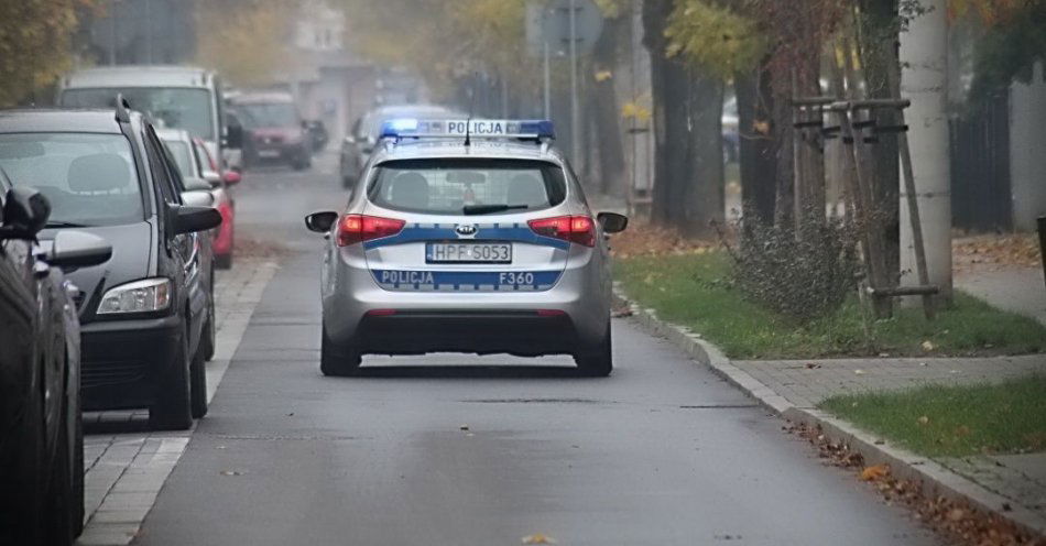 zdjęcie: Obchody 105 Rocznicy Odzyskania przez Polskę Niepodległości / fot. KPP w Tomaszowie Mazowieckim