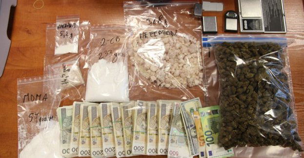 W miejscu zamieszkania posiadał różnego rodzaju narkotyki – został zatrzymany