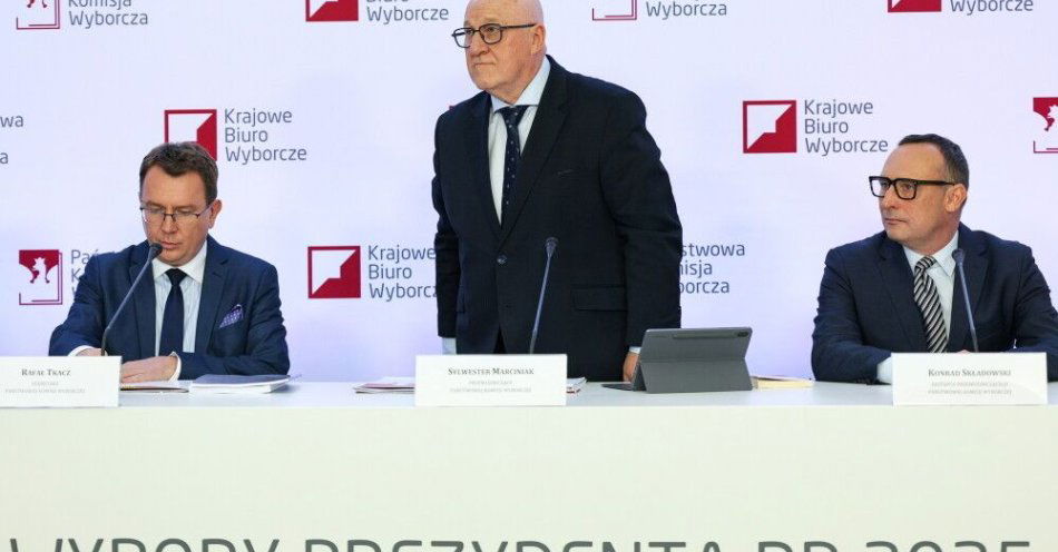 zdjęcie: 20,28 proc. - frekwencja na godz. 12 / fot. PAP