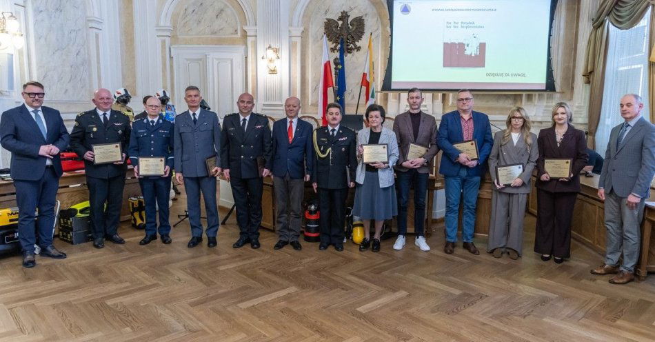 zdjęcie: Bielski Ratusz świętował Dzień Obrony Cywilnej / fot. KMP w Bielsku-Białej