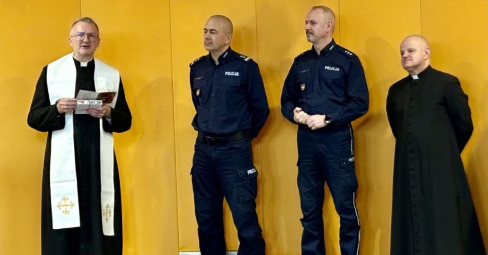 zdjęcie: Wigilijne spotkanie w Komendzie Powiatowej Policji w Olkuszu / fot. KMP w Olkuszu