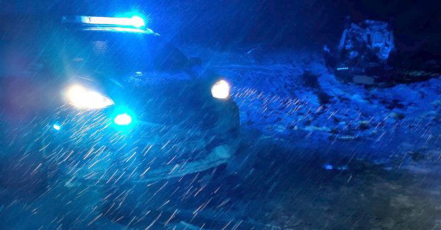 Po dachowaniu nietrzeźwy pieszo uciekał przed policjantami. Miał ponad 2 promile w organizmie