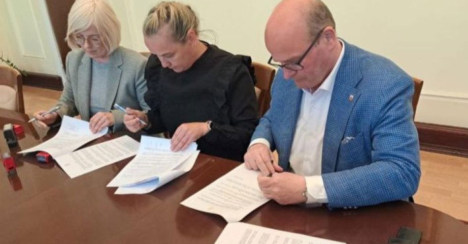 zdjęcie: Umowa użyczenia została podpisana / fot. UM Grudziądz
