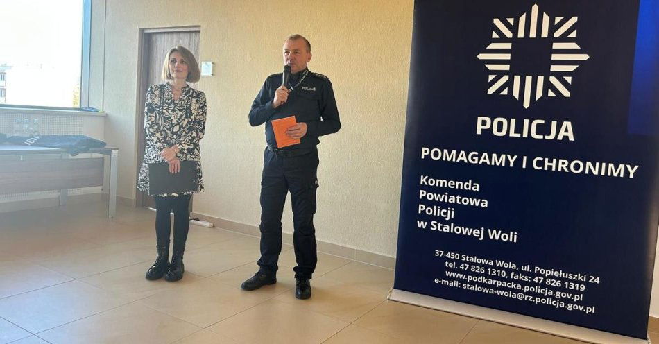 zdjęcie: Jak reagować w sytuacjach kryzysowych w Stalowej Woli / fot. KPP w Stalowej Woli fot. KPP St. Wola