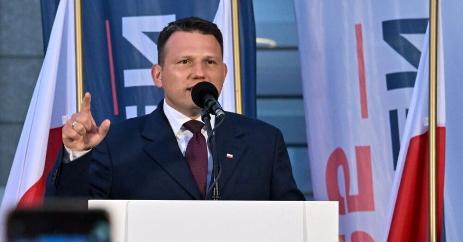 zdjęcie: Podsumowanie kampanii w internecie - prawa kobiet, migracja i dominacja Mentzena na TikToku / fot. PAP