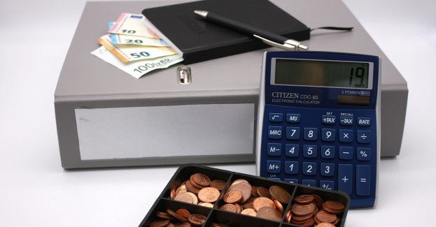 20 osób odpowie przed sądem za oszustwa podatkowe