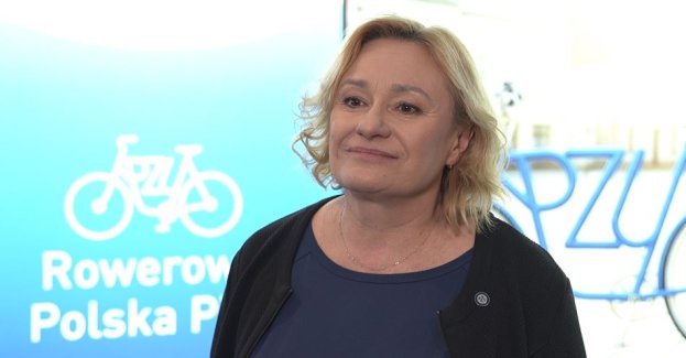 Rower staje się codziennym środkiem transportu dla milionów Polaków. Braki w wiedzy zwiększają ryzyko na drogach