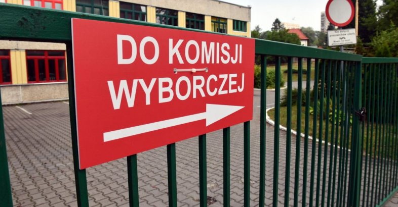 zdjęcie: Rozpoczęło się głosowanie w II turze wyborów prezydenckich / fot. PAP