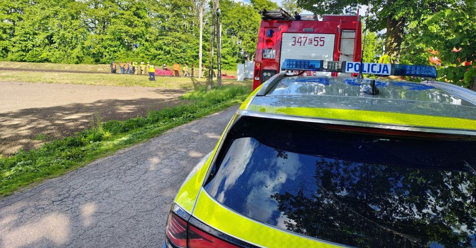 zdjęcie: Śmiertelny wypadek na przejeździe kolejowym w Raciborowicach / fot. KMP w Piotrkowie Trybunalskim