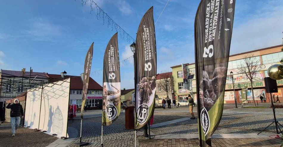 zdjęcie: Policja i żandarmi zabezpieczyli przysięgę w Strzyżowie / fot. KPP w Strzyżowie fot. KPP Strzyżów