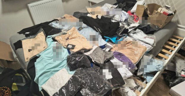 Policjanci zabezpieczyli podrobioną odzież