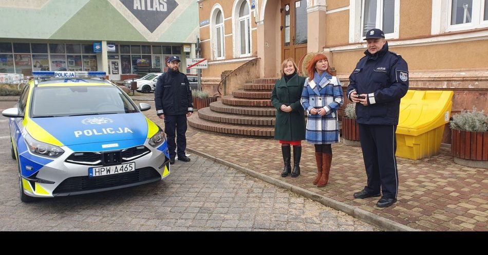 zdjęcie: Nowy Radiowóz dla Policjantów z Posterunku Policji w Płotach / fot. KPP w Gryficach