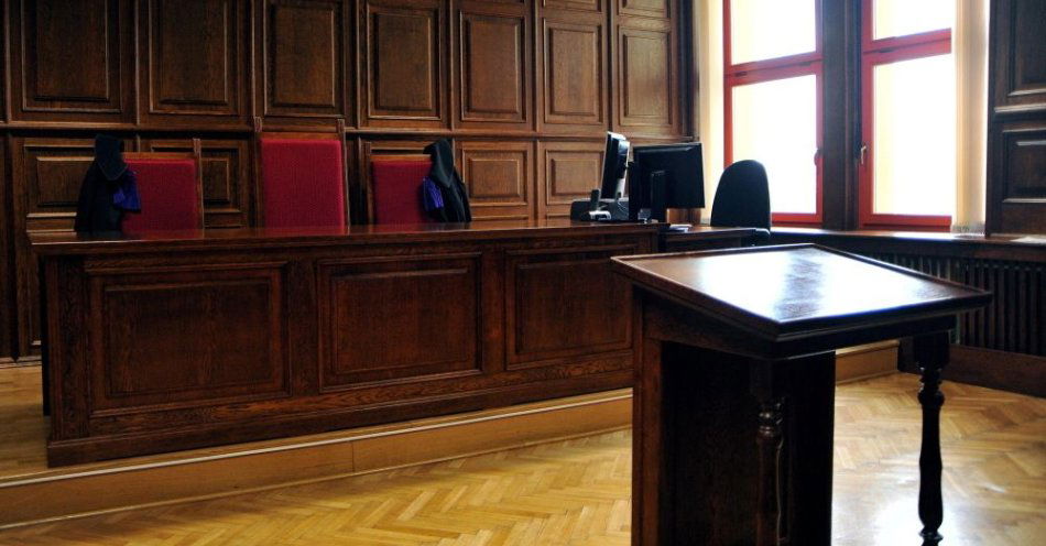 zdjęcie: W sądach jest ponad 2 tys. spraw związanych z ustawą dezubekizacyjną, ustawa PiS kosztowała państwo ponad 2,5 mld zł / fot. PAP